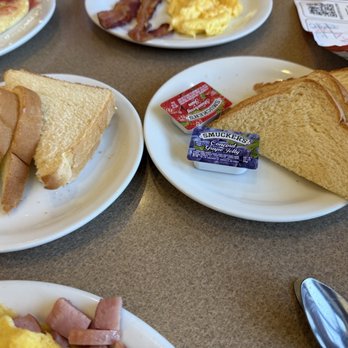 Denny's - Warm buttered bread instead os toast as requested! - American Near Me - Clovis, California