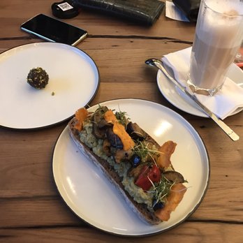 Rose Garden - Latte Macchiato, Avocado-Hummus-Sandwich, Almond Power Ball... - Breakfast & Brunch Near Me - Berlin, BE Rose Garden - Latte Macchiato, Avocado-Hummus-Sandwich, Almond Power Ball... - Breakfast & Brunch Near Me - Berlin, BE