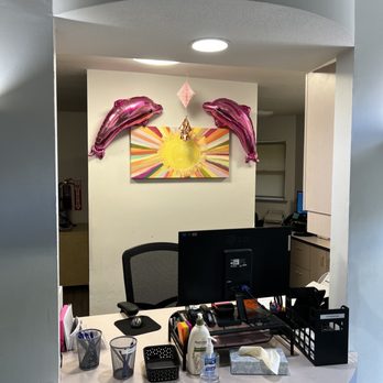 Cynthia Yee, D.D.S., M.S. - Clean, tidy reception area with colorful decor - Pediatric Dentists Near Me - Los Altos, California Cynthia Yee, D.D.S., M.S. - Clean, tidy reception area with colorful decor - Pediatric Dentists Near Me - Los Altos, California