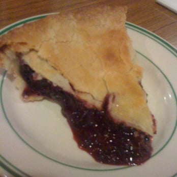 Pie 'n Burger - Double crusted boysenberry pie - Burgers Near Me - Pasadena, California Pie 'n Burger - Double crusted boysenberry pie - Burgers Near Me - Pasadena, California