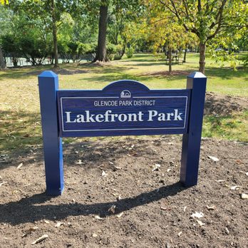 Glencoe Park - Parking area sign - Parks Near Me - Glencoe, Illinois
