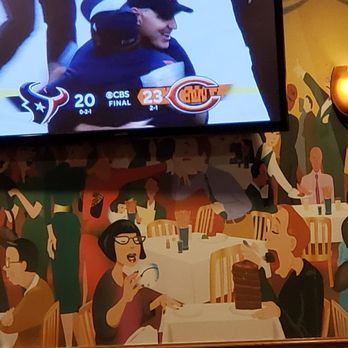 Fox's Restaurant & Pub - Multiple visual screens for games - Pizza Near Me - Oak Lawn, Illinois