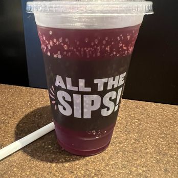 St. Louis Bread - Pomegranate Hibiscus Tea - Naturally Flavored Herbal Tea - Sandwiches Near Me - Florissant, Missouri