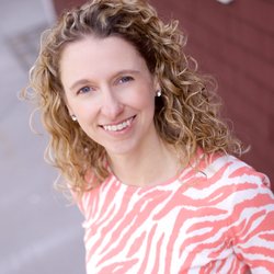 Gray Chiropractic Spine & Joint Clinic - Away from the clinical setting, Dr. Stephanie Gray is a mother of two young children, loves running, reading and a good espresso.