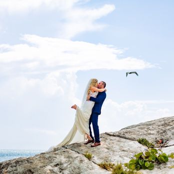 Poway Cleaning Club - Wedding dress dry cleaning - Dry Cleaning Near Me - Poway, California Poway Cleaning Club - Wedding dress dry cleaning - Dry Cleaning Near Me - Poway, California