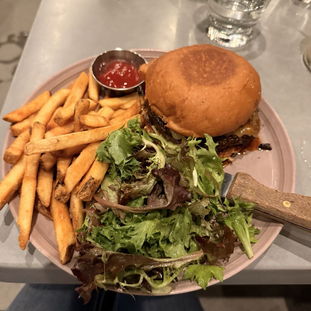 Gravity Heights - Mission Valley - Gravity Burger MV - Breakfast & Brunch Near Me - San Diego, California