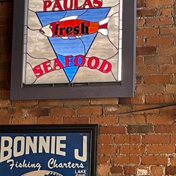Paula's On Main - Signage