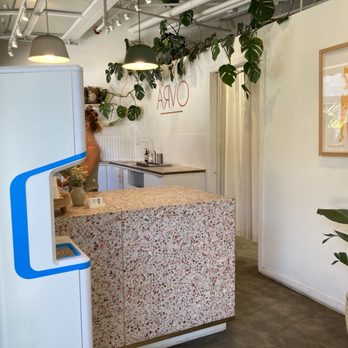 Arvo Café - Inside retail space - Cafes Near Me - Honolulu, Hawaii
