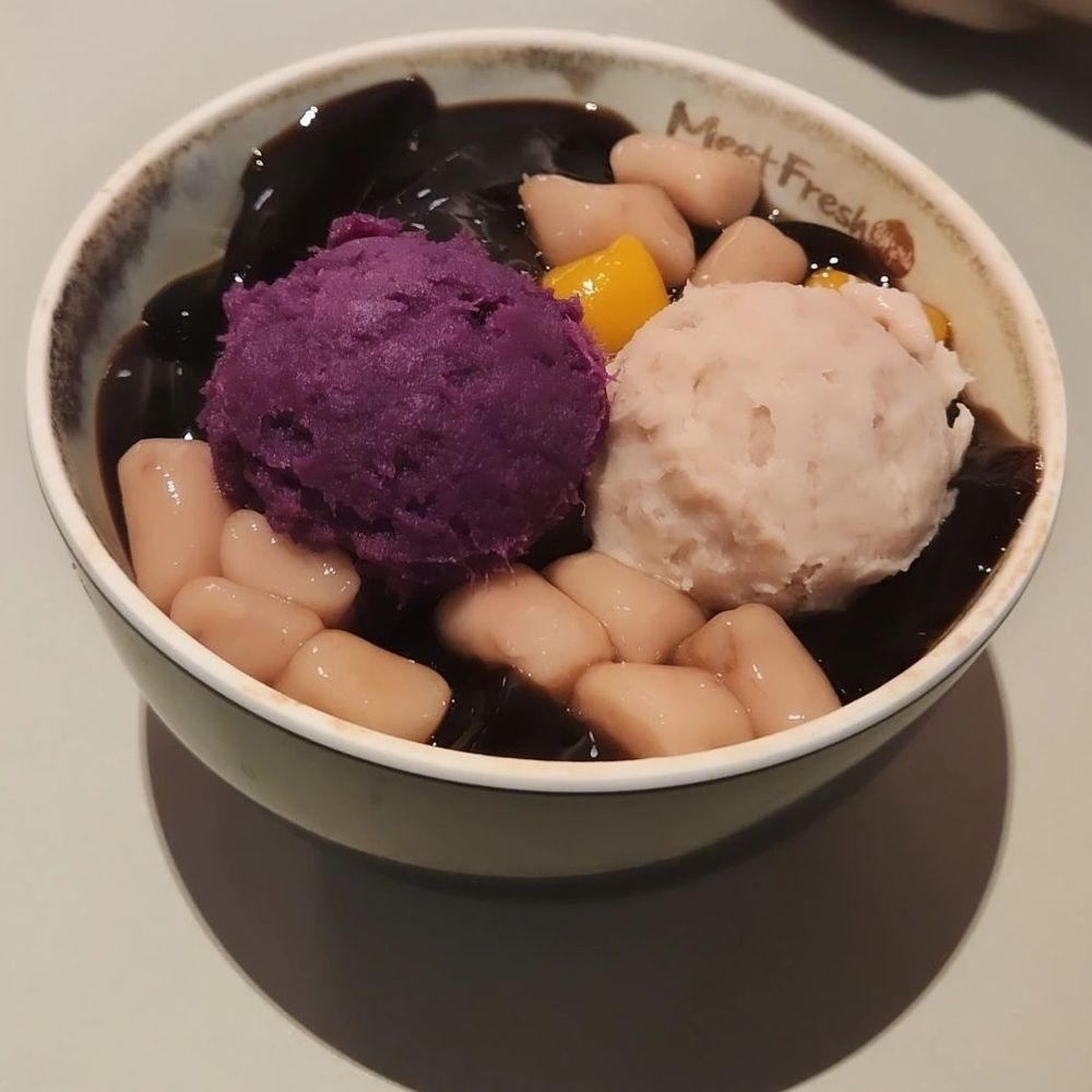 Meet Fresh - Double Taro Signature (but with the ube and taro paste instead of icecream). This might be a seasonal thing?? - Bubble Tea Near Me - Flushing, New York Meet Fresh - Double Taro Signature (but with the ube and taro paste instead of icecream). This might be a seasonal thing?? - Bubble Tea Near Me - Flushing, New York