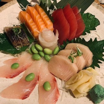 MoMo Sushi - Sashimi Deluxe - Sushi Bars Near Me - New York, New York MoMo Sushi - Sashimi Deluxe - Sushi Bars Near Me - New York, New York