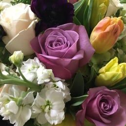 I live in AZ & ordered these for a friend in NJ. Was super impressed with the service, quality of flowers & beautiful arrangement. I live in AZ & ordered these for a friend in NJ. Was super impressed with the service, quality of flowers & beautiful arrangement.