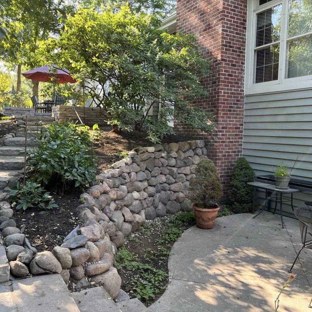 EGM Landscapes - stone wall, walkway - Masonry/Concrete Near Me - New Berlin, Wisconsin