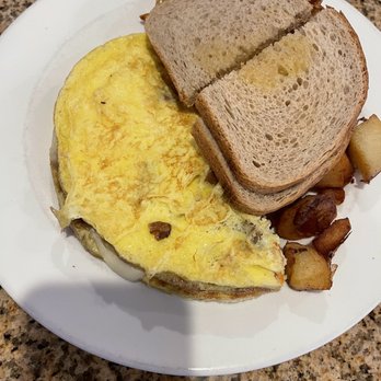 Flying Pig Cafe - Sun dried tom, Sun-Dried Tomato, Sausage & Mozzarella Omelette - Breakfast & Brunch Near Me - Miller Place, New York
