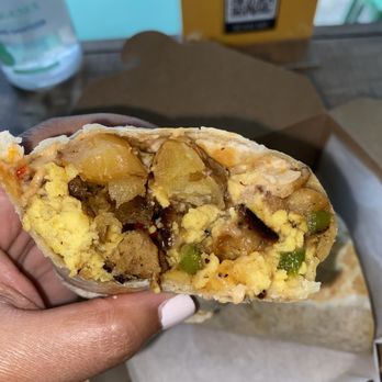 C4Eats - M80 breakfast burrito - Vegan Near Me - Hollywood, Florida
