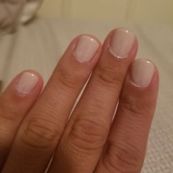Dawa Threading Salon - Bad gel manicure