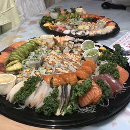 100pcs sushi, sashimi, and maki rolls x 2 100pcs sushi, sashimi, and maki rolls x 2