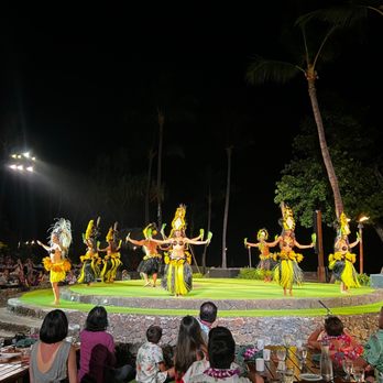 Old Lahaina Luau - Shoe stage - Performing Arts Near Me - Lahaina, Hawaii