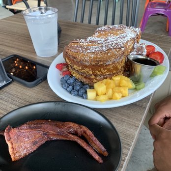 Bistro Cafe - Breakfast & Brunch Near Me - Miami, Florida