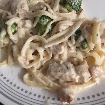Dalia's Pizza - Chicken fettuccini alfredo - Pizza Near Me - Corona, California Dalia's Pizza - Chicken fettuccini alfredo - Pizza Near Me - Corona, California