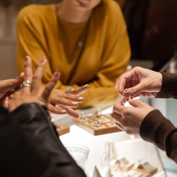 Kemmi - Your everyday luxury jewelry, handmade with love