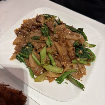 SriPraPhai Thai Restaurant - Thai Near Me - Williston Park, New York SriPraPhai Thai Restaurant - Thai Near Me - Williston Park, New York