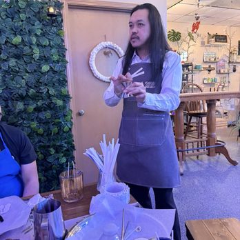Get Scent Studio - Chester the teacher - Candle Stores Near Me - Anchorage, Alaska