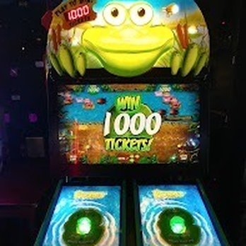 Dave & Buster's Staten Island - Frogger - Arcades Near Me - Staten Island, New York Dave & Buster's Staten Island - Frogger - Arcades Near Me - Staten Island, New York