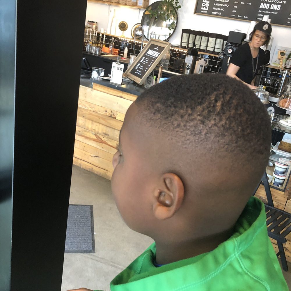 Earl's Cuts & Styles - Barbers Near Me - Seattle, Washington Earl's Cuts & Styles - Barbers Near Me - Seattle, Washington