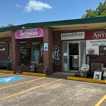 Journey To the Past - Antiques Near Me - Pearland, Texas Journey To the Past - Antiques Near Me - Pearland, Texas