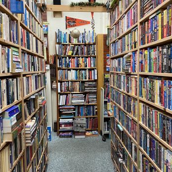 Big Island BookBuyers - Big Island BookBuyers - Music & DVDs Near Me - Hilo, Hawaii