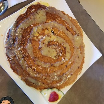 Moena Café - Banana chantilly short stack - Cafes Near Me - Honolulu, Hawaii Moena Café - Banana chantilly short stack - Cafes Near Me - Honolulu, Hawaii