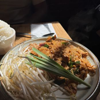 Mahaniyom - Pad Thai - Cocktail Bars Near Me - Brookline, Massachusetts