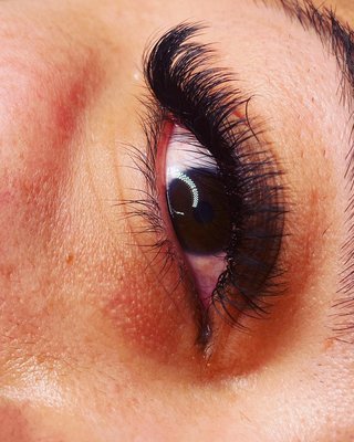Volume lash extensions - Russian volume in cat eye style