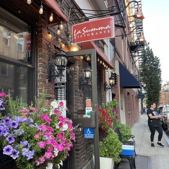 La Summa - Entrance - Italian Near Me - Boston, Massachusetts La Summa - Entrance - Italian Near Me - Boston, Massachusetts