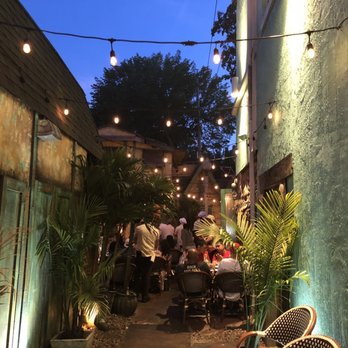 Cuban Pete's - Outdoor seating area - Cuban Near Me - Montclair, New Jersey