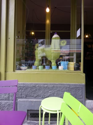 laptop friendly cafe