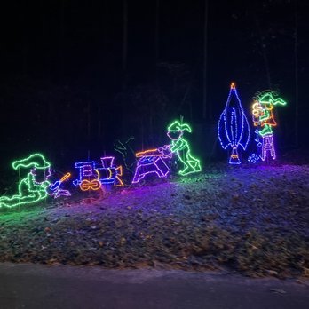 Fantasy In Lights - Botanical Gardens Near Me - Pine Mountain, Georgia