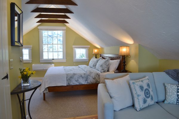 Parsonage Inn by null