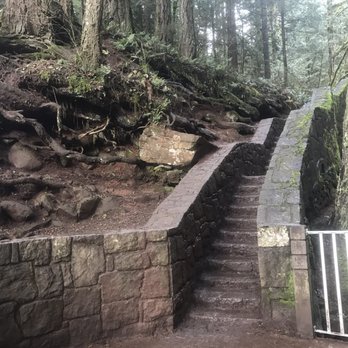 Multnomah Falls - A lovely path at the very top. - Hiking Near Me - Bridal Veil, Oregon Multnomah Falls - A lovely path at the very top. - Hiking Near Me - Bridal Veil, Oregon