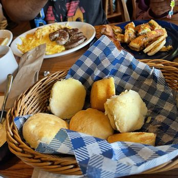 Cracker Barrel Old Country Store - Biscuits and Cornbread - American Near Me - Sanford, Florida Cracker Barrel Old Country Store - Biscuits and Cornbread - American Near Me - Sanford, Florida