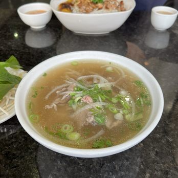 Bun Saigon Vietnamese Restaurant - Rare beef pho - Vietnamese Near Me - Toronto, Ontario Bun Saigon Vietnamese Restaurant - Rare beef pho - Vietnamese Near Me - Toronto, Ontario