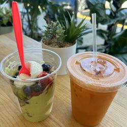 Hanebe - Avocado fruit cocktail and a clean slate for me. Matcha bowl for my friend!