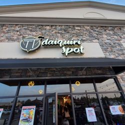 T&T Daiquiri Spot - Front signage