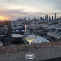 LearnAboutWine - Bordieu Crémant de Bordeaux apéritif and sunset over DTLA