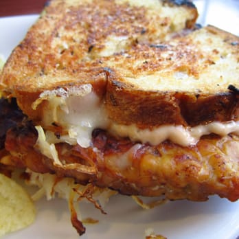 Ruth's Parkside Cafe - Tempeh Reuben (up close) - New American Near Me - Cincinnati, Ohio