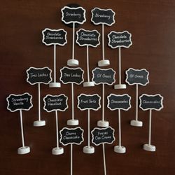 ROX INK Calligraphy - Dessert table labels
