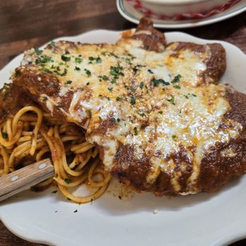 Monty’s Red Sauce - Chicken parm - Italian Near Me - Portland, Oregon Monty’s Red Sauce - Chicken parm - Italian Near Me - Portland, Oregon
