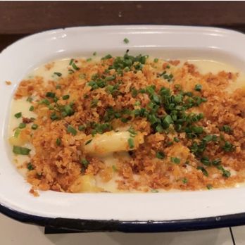 Flat Iron Square - Truffle Mac N Cheese - Street Vendors Near Me - London, XGL