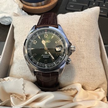 Exquisite Timepieces - Second watch - Jewelry Near Me - Naples, Florida