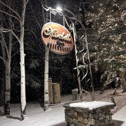 Snowy sign past the Beaver Creek gate Snowy sign past the Beaver Creek gate